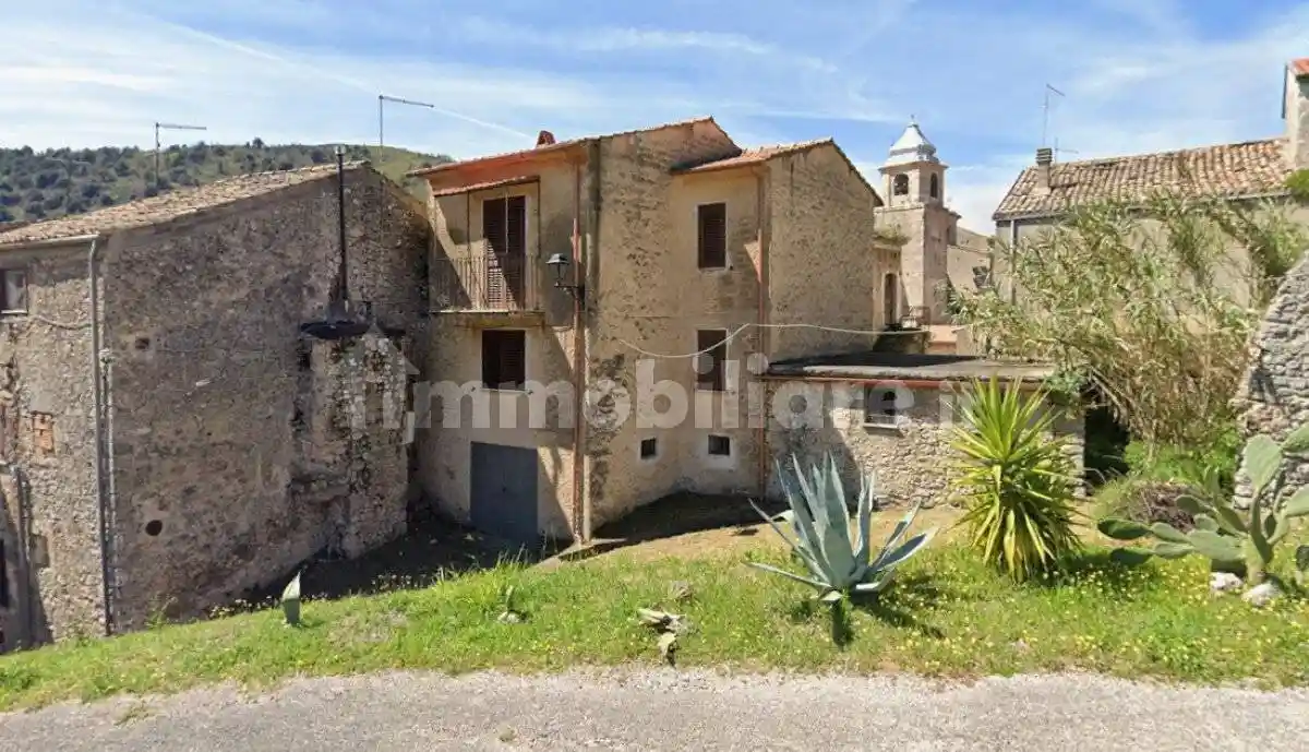 Casa indipendente in vendita a Colle San Magno