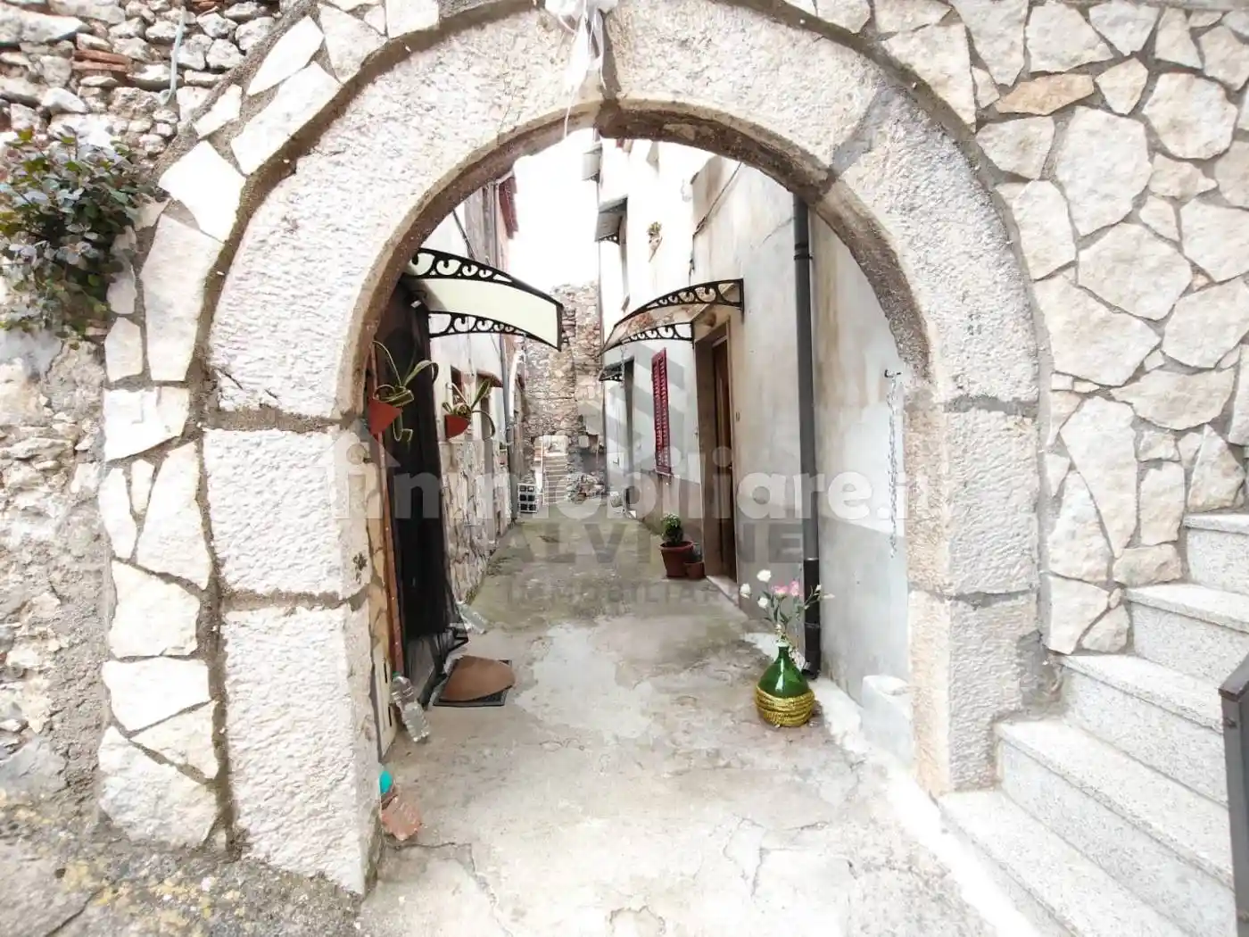 Villa in vendita a Guardia Sanframondi