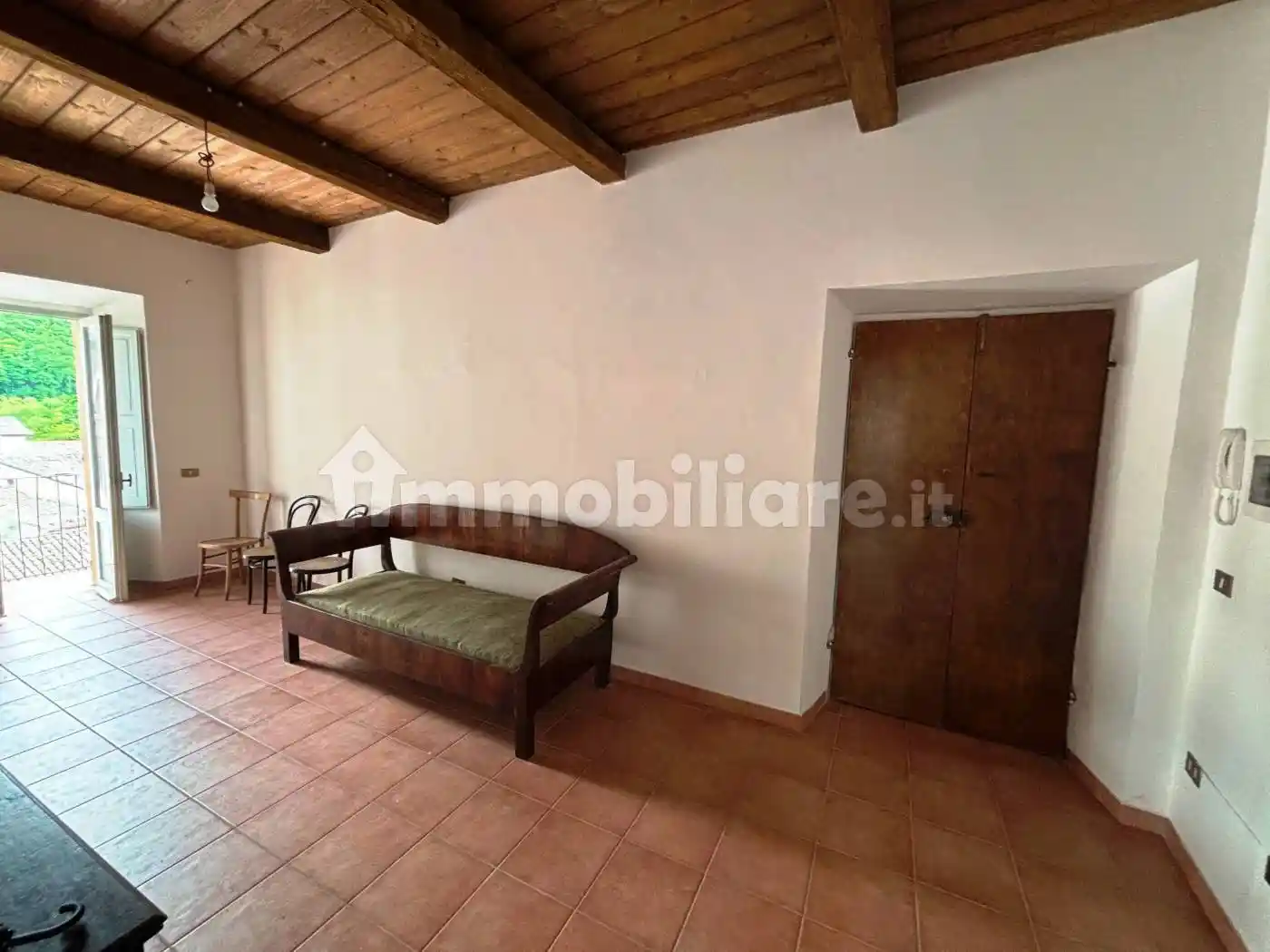 Appartamento in vendita a Esanatoglia