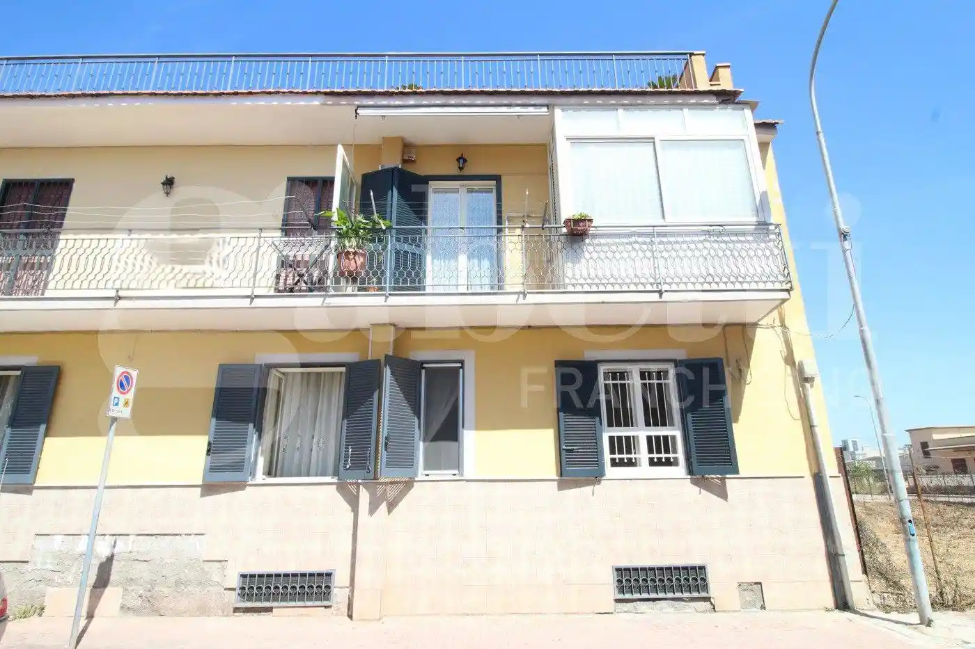 Palazzo - Edificio in vendita a Arzano