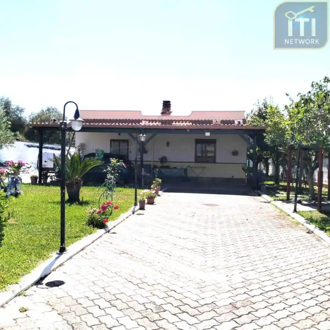 Villa in vendita a Nettuno