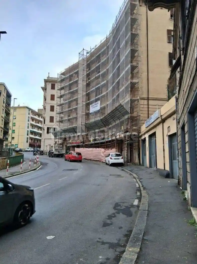 Appartamento in vendita a Genova