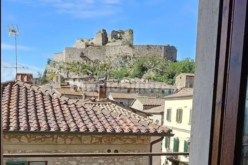 Casa indipendente in vendita a Castiglione d'Orcia