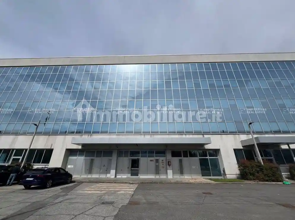 Palazzo - Edificio in affitto a San Donato Milanese