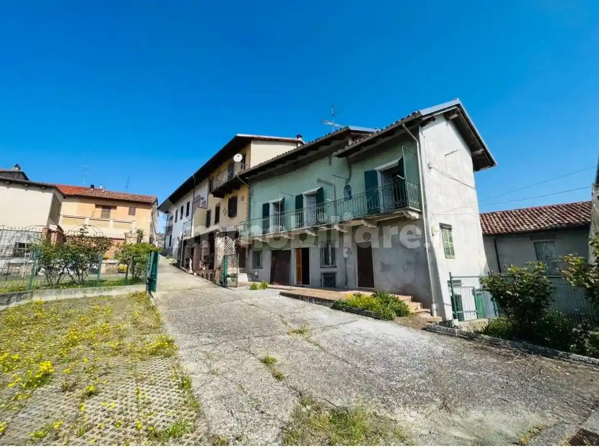 Casa indipendente in vendita a Camino