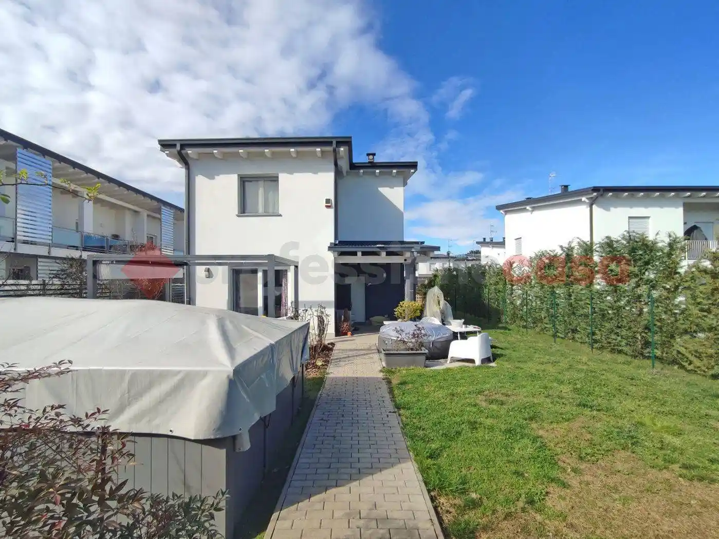 Villa in vendita a Arona