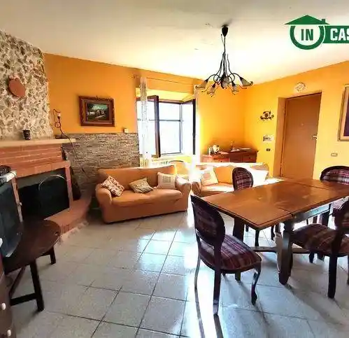 Villa in vendita a Carsoli