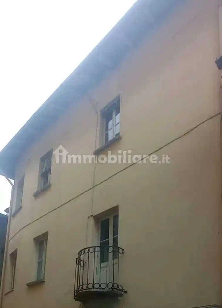 Rustico - Casale in vendita a Carlazzo