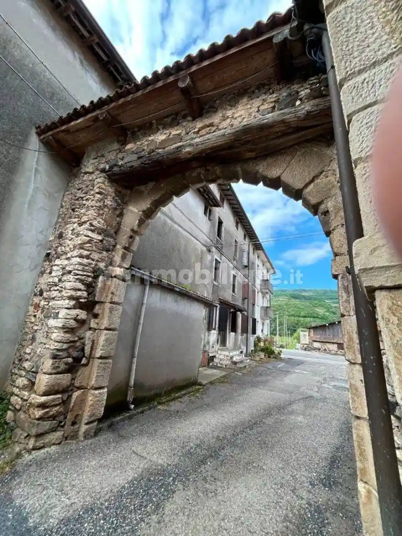 Casa indipendente in vendita a San Giovanni Ilarione
