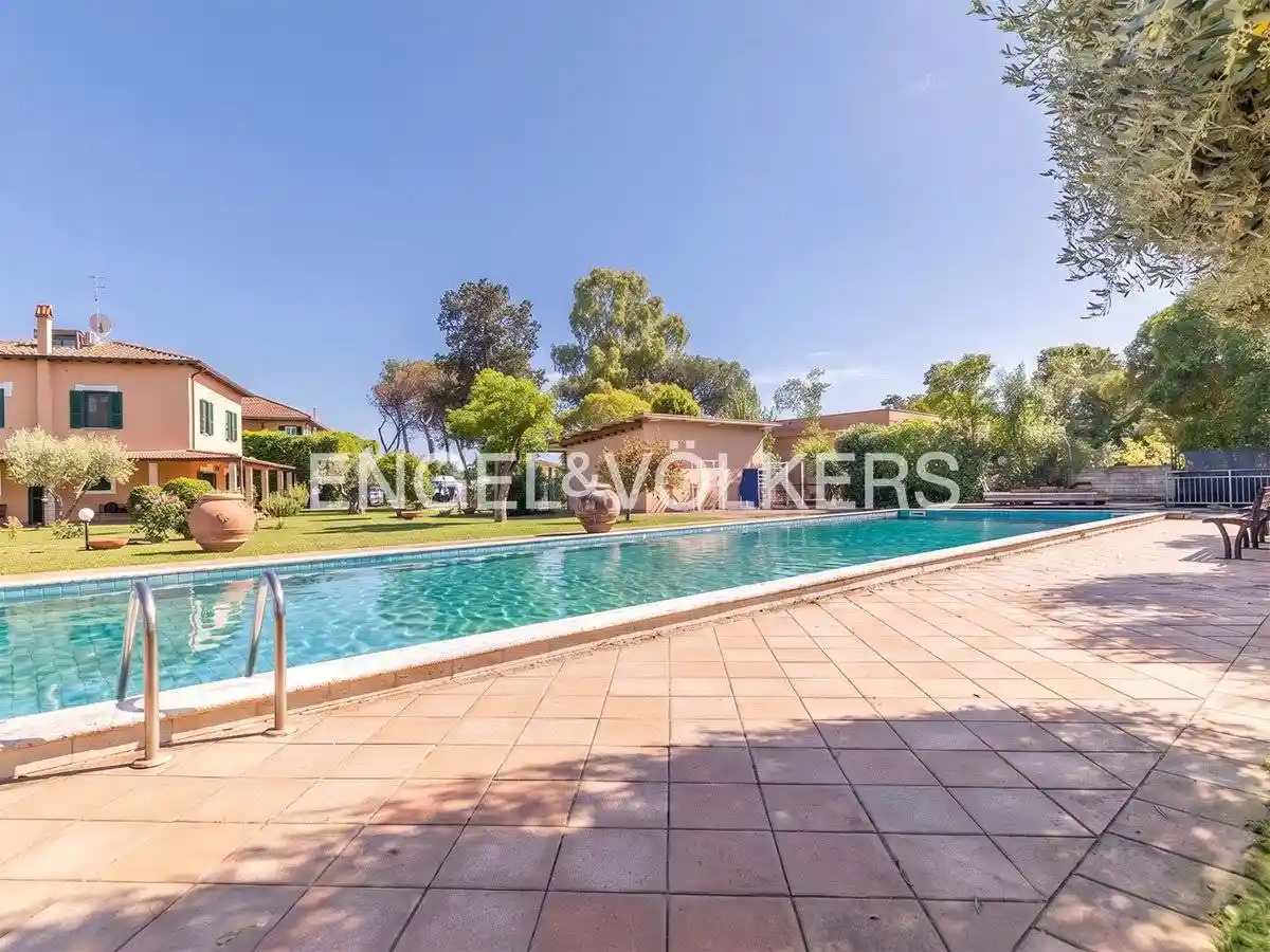 Villa in vendita a Roma