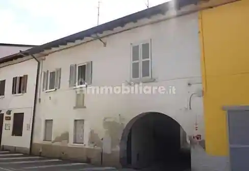 Appartamento in vendita a Cornate d'Adda