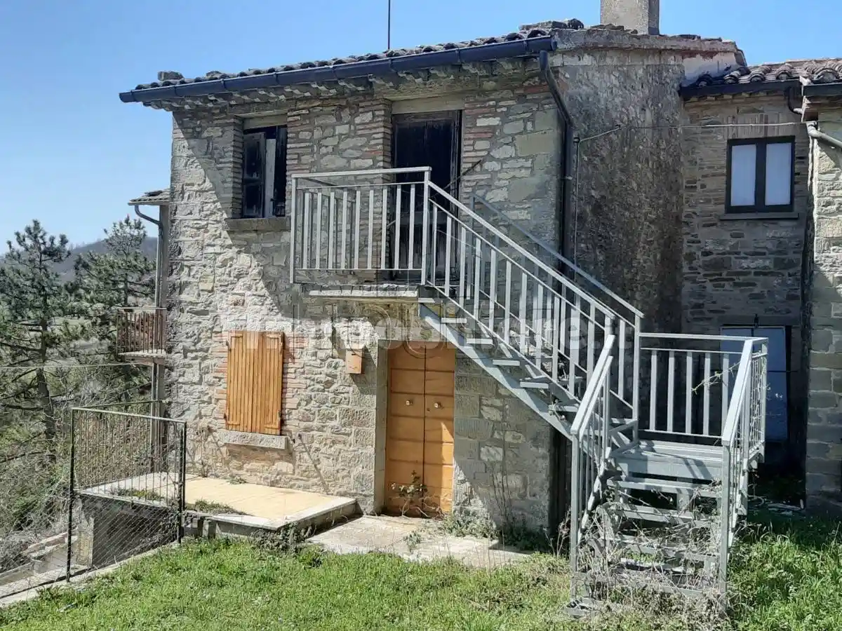 Appartamento in vendita a Pietralunga