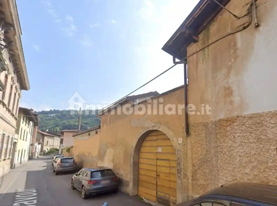 Palazzo - Edificio in vendita a Coccaglio