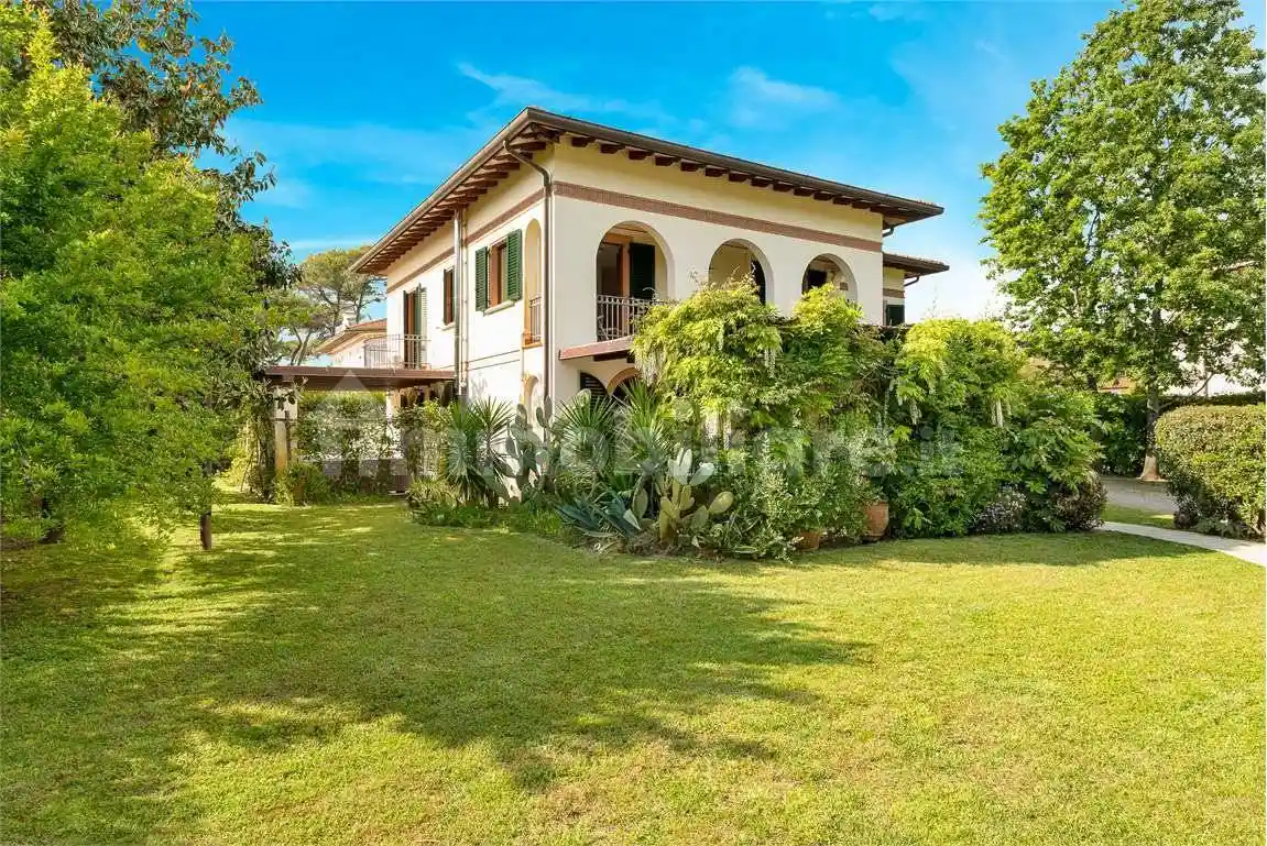 Villa in affitto a Forte dei Marmi
