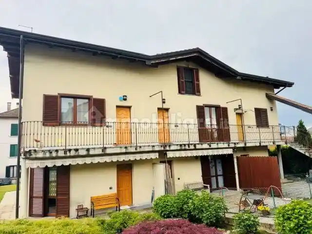 Appartamento in vendita a Valmorea