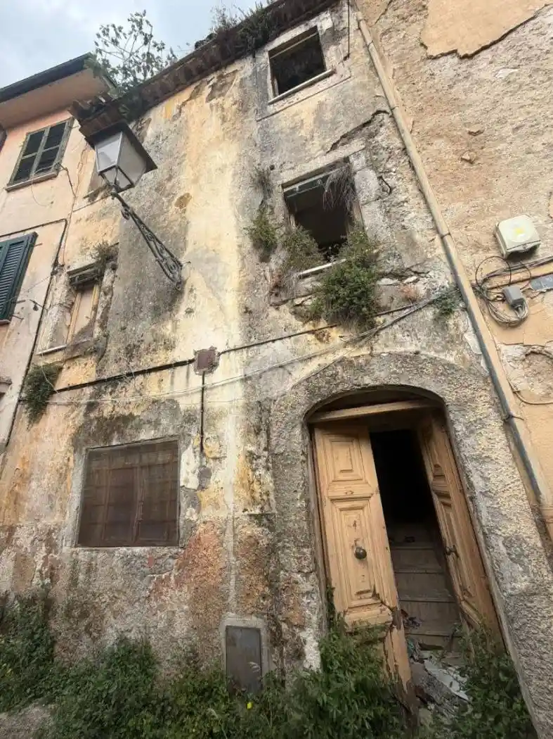Palazzo - Edificio in vendita a Sora