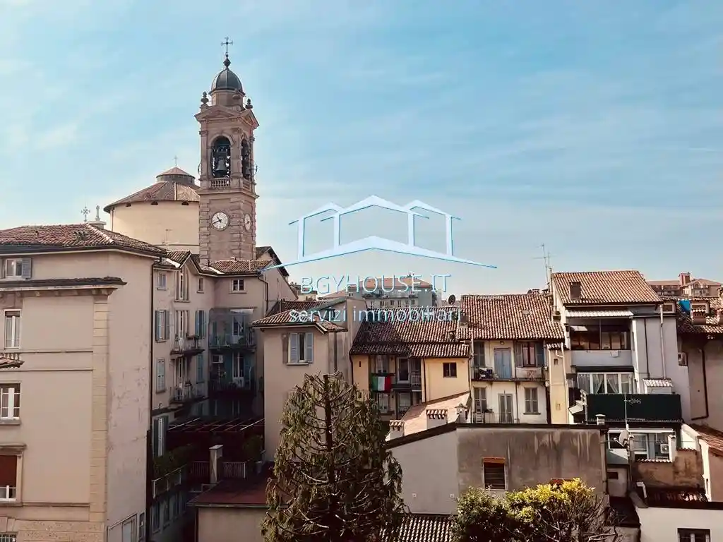 Appartamento in vendita a Bergamo