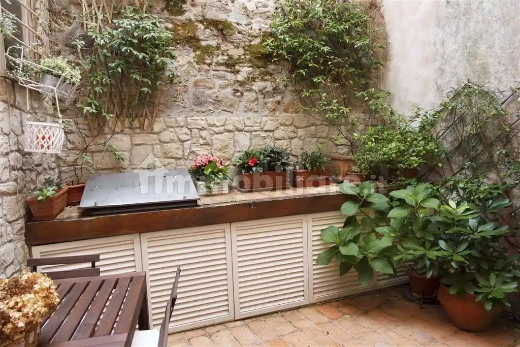Casa indipendente in vendita a Calci