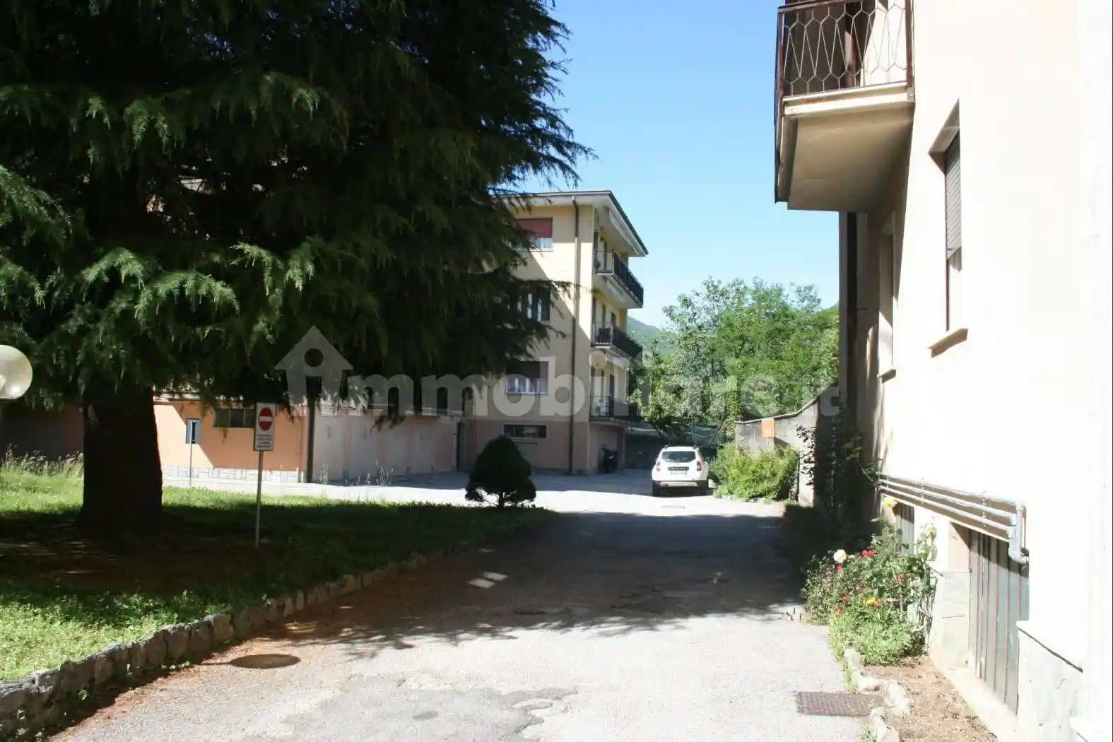 Appartamento in vendita a Erba