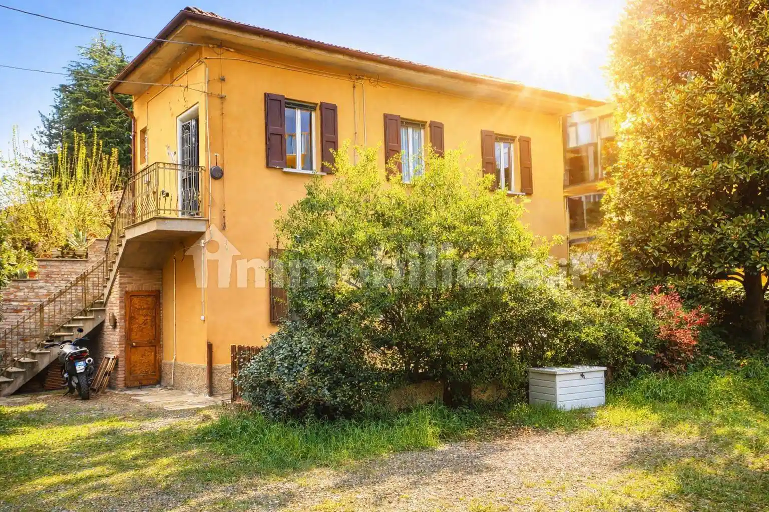 Casa indipendente in vendita a Casalecchio di Reno