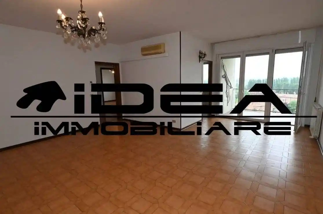 Appartamento in vendita a Modena