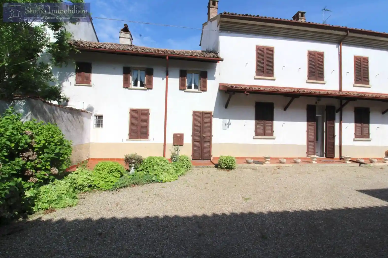 Casa indipendente in vendita a Bastida Pancarana