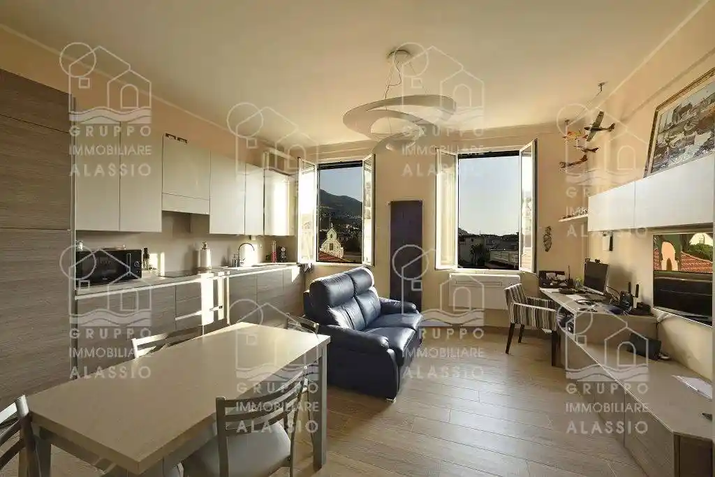 Appartamento in vendita a Alassio