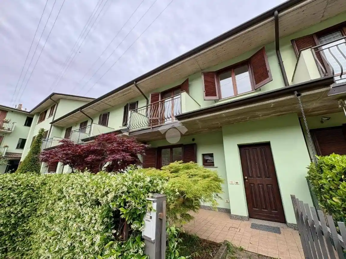 Villetta a schiera in vendita a Pradalunga