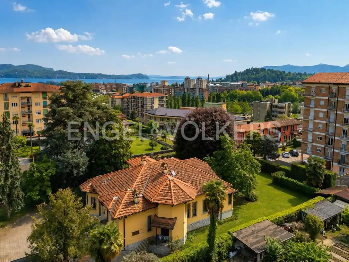 Villa in vendita a Verbania