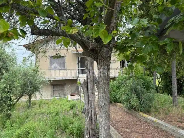 Rustico - Casale in vendita a San Clemente