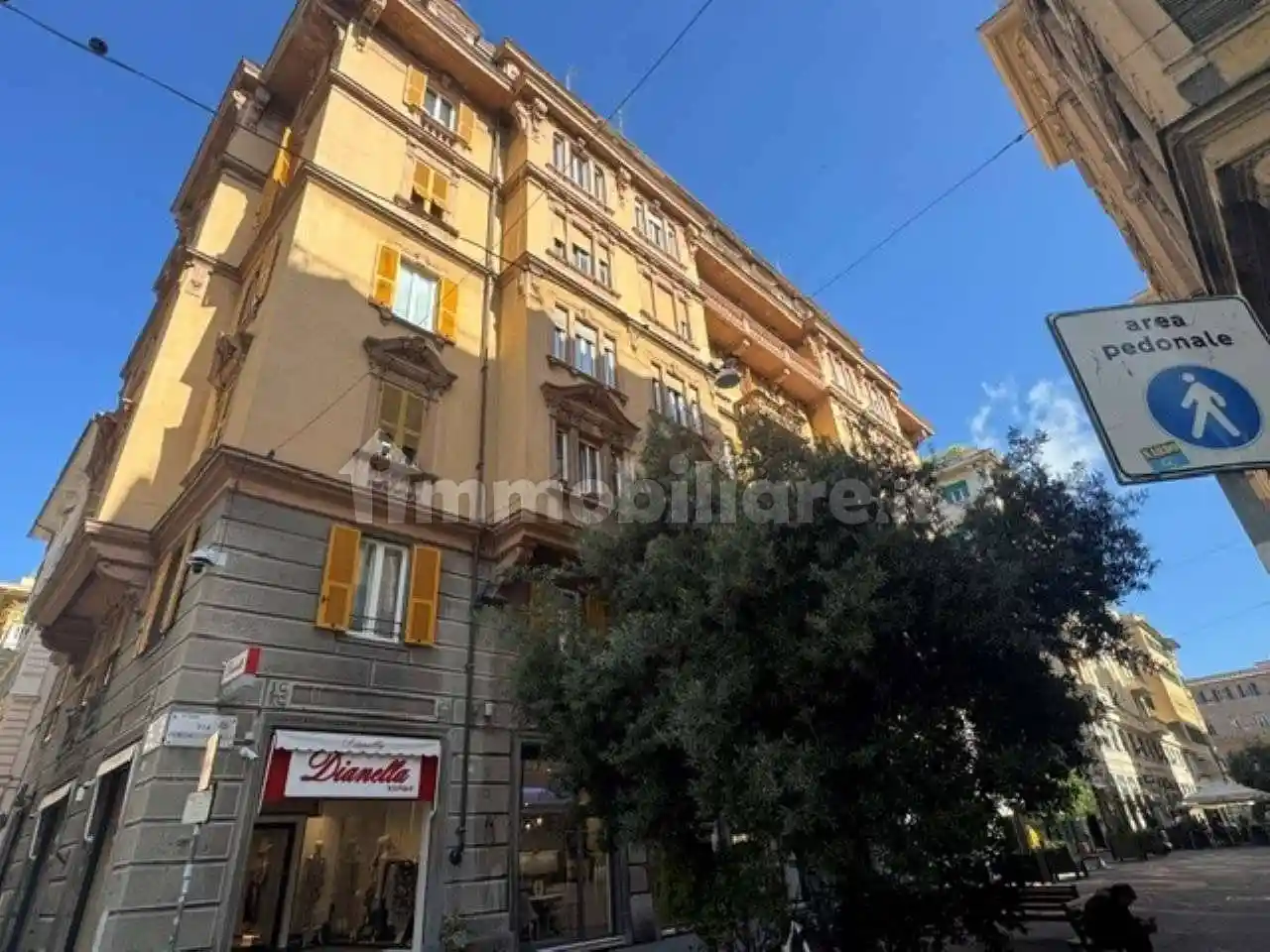 Appartamento in vendita a Genova