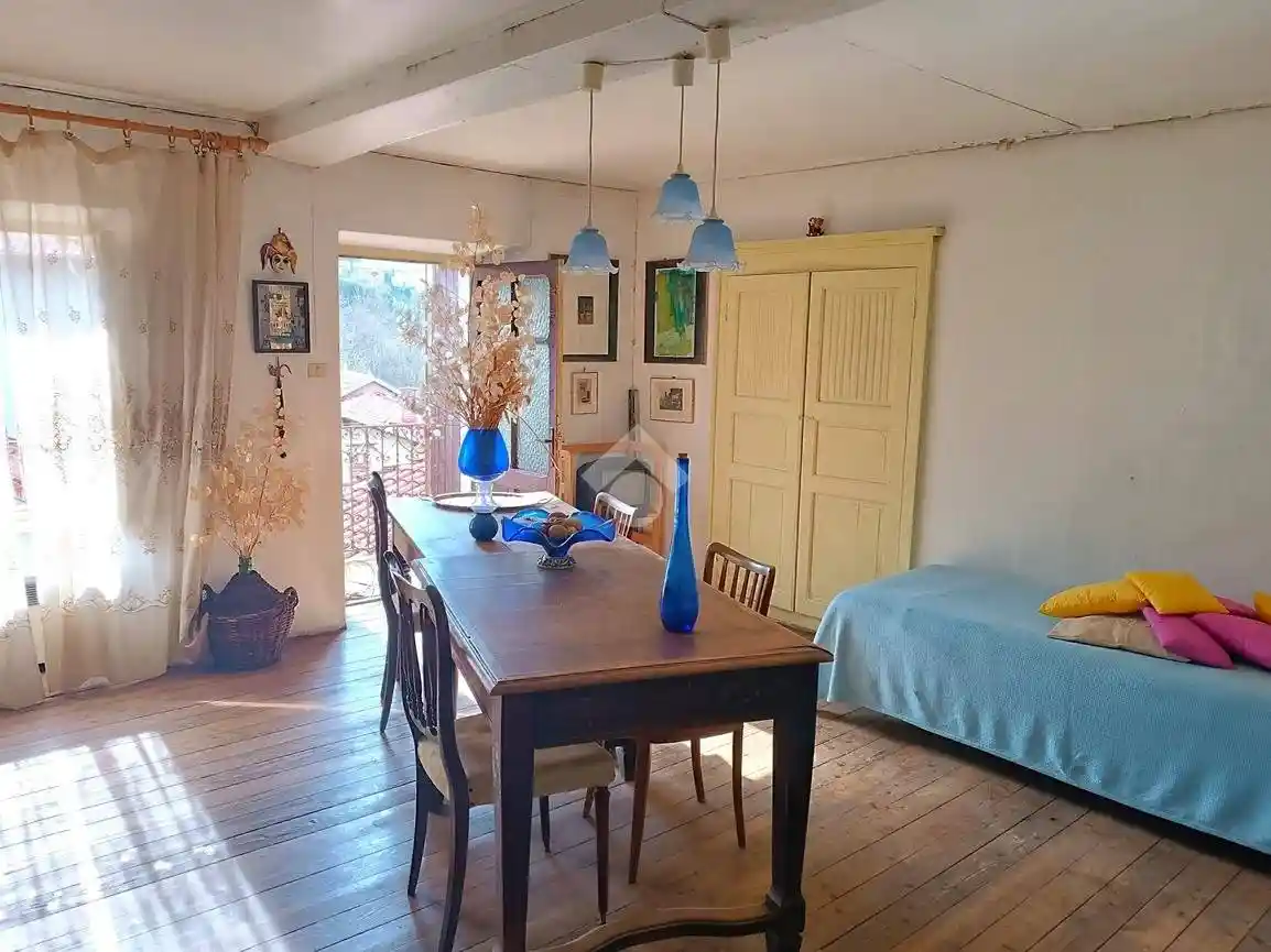 Casa indipendente in vendita a Valdilana