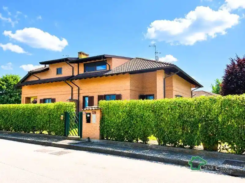 Villa in vendita a Vizzolo Predabissi