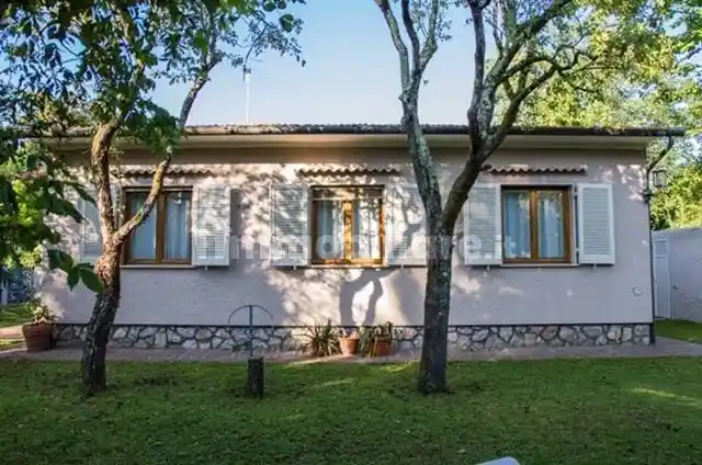 Villa in vendita a Forte dei Marmi