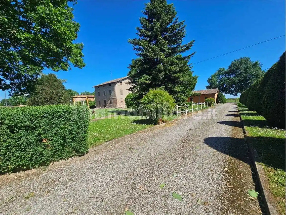 Casa indipendente in vendita a Correggio