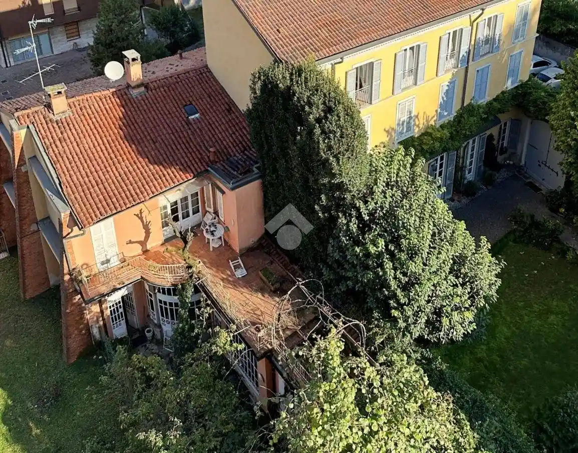Appartamento in vendita a Carate Brianza