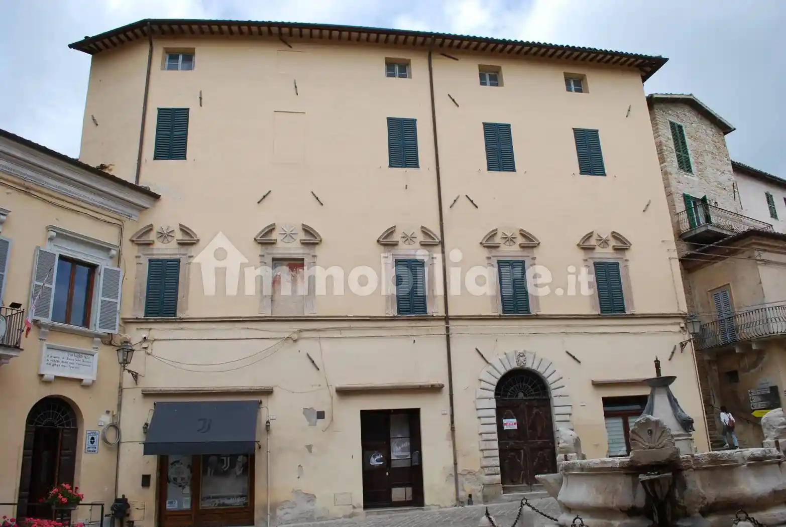 Appartamento in vendita a Serra San Quirico