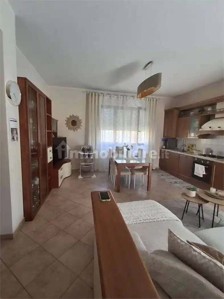 Appartamento in vendita a Locate di Triulzi