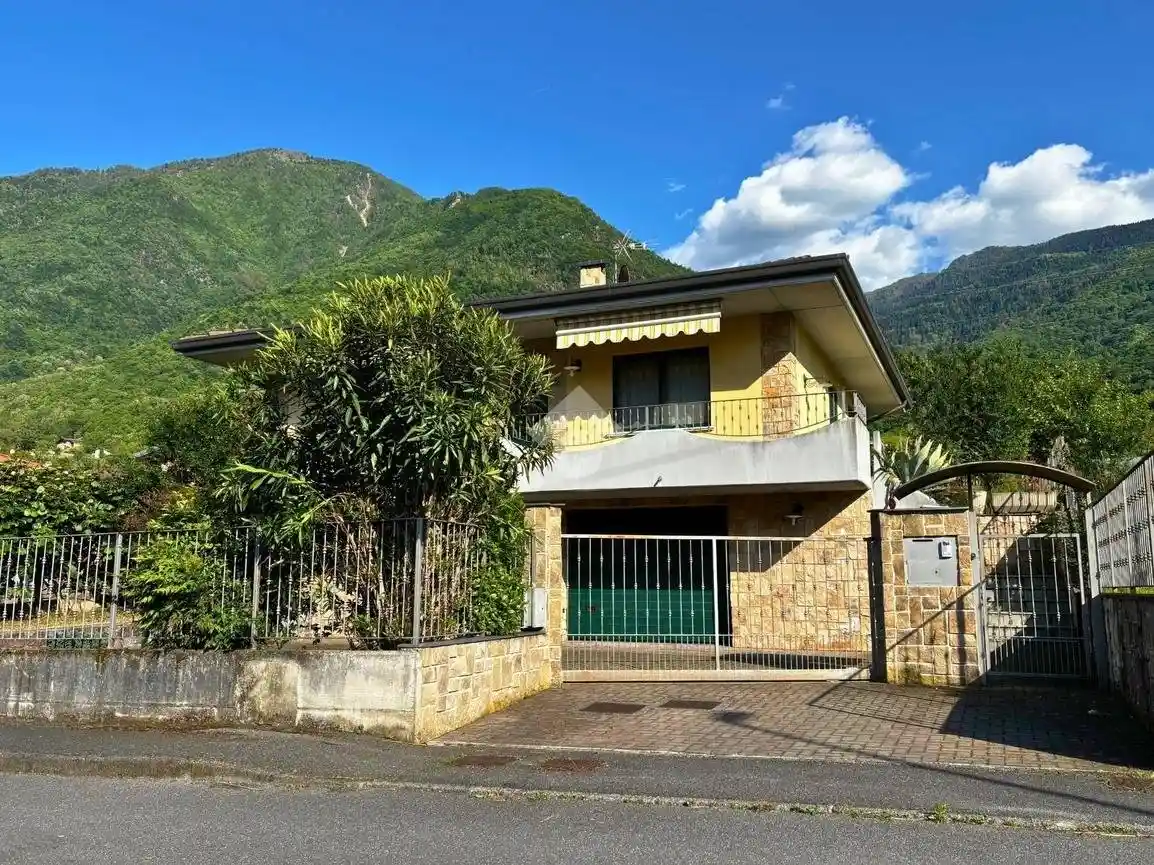 Villa in vendita a Darfo Boario Terme