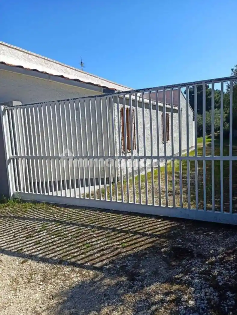 Casa indipendente in affitto a Castellammare del Golfo
