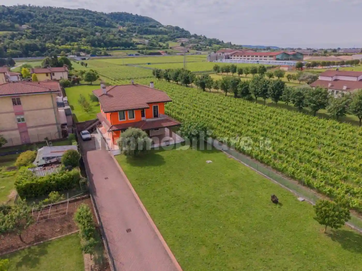 Villa - foto 2