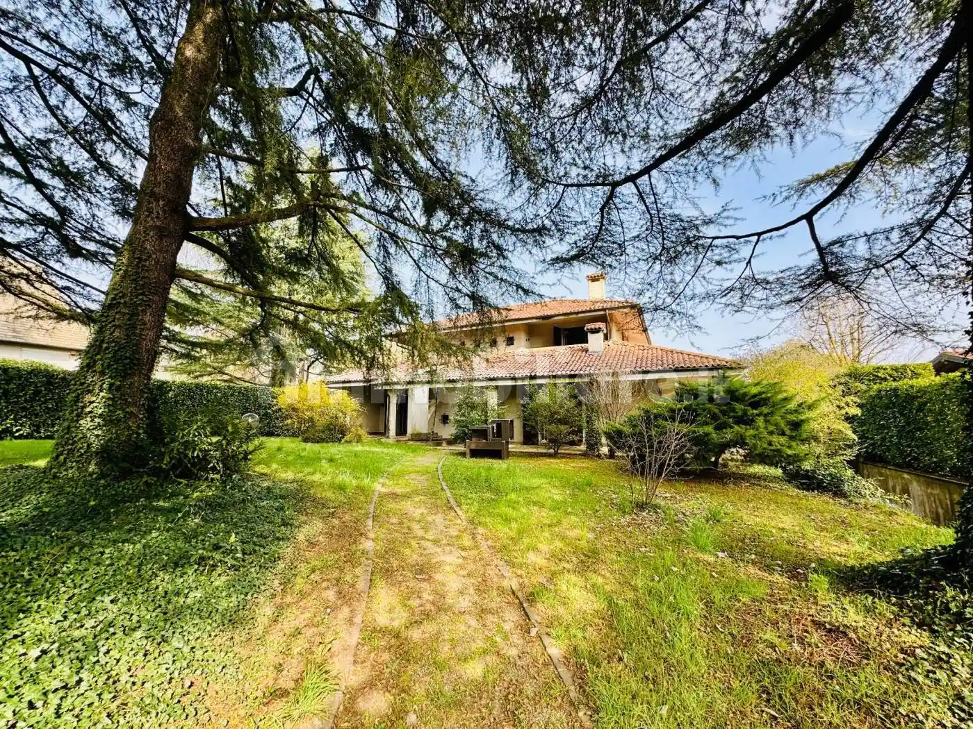 Villa in vendita a Casatenovo