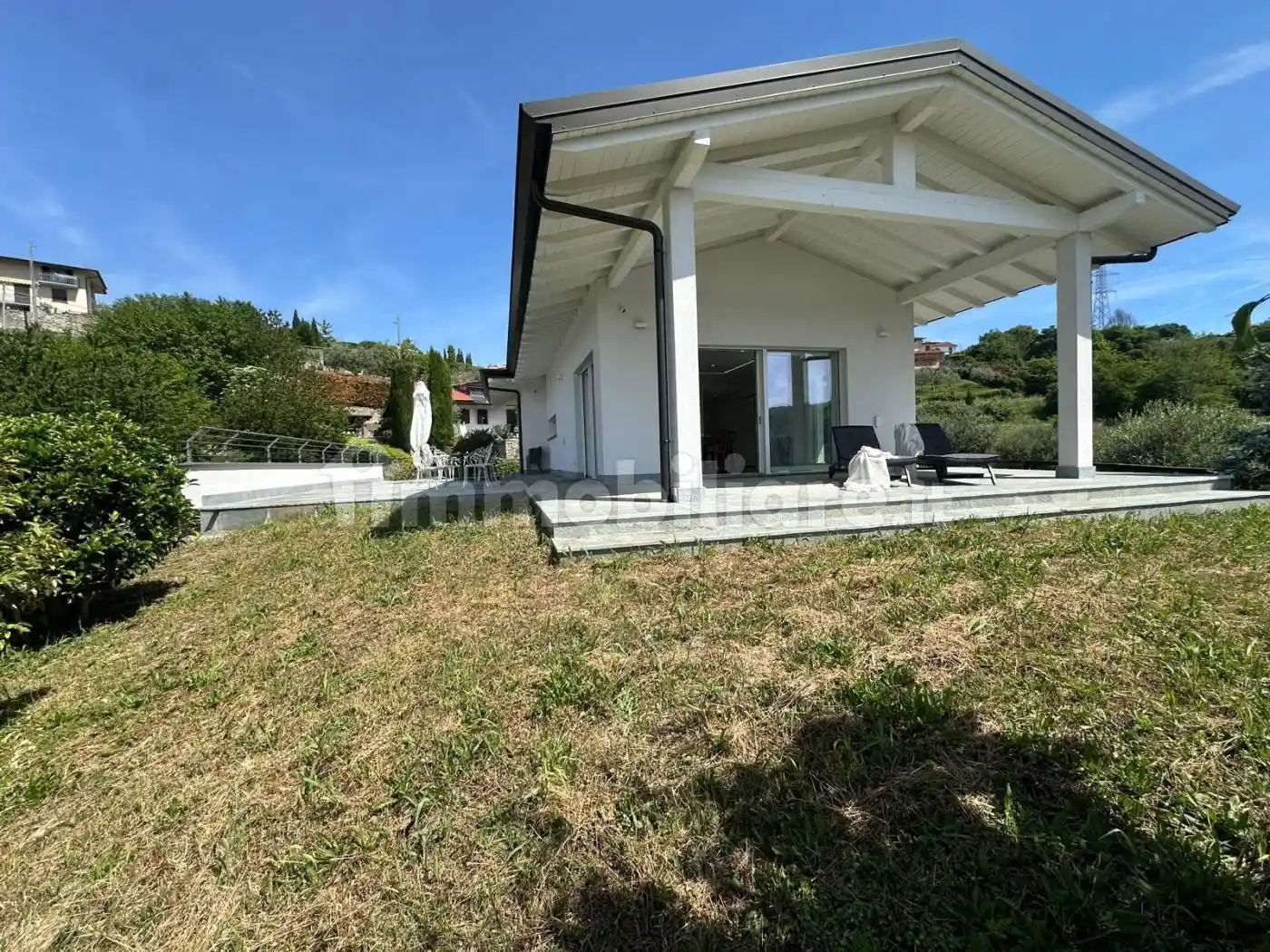 Villa in vendita a Carobbio degli Angeli