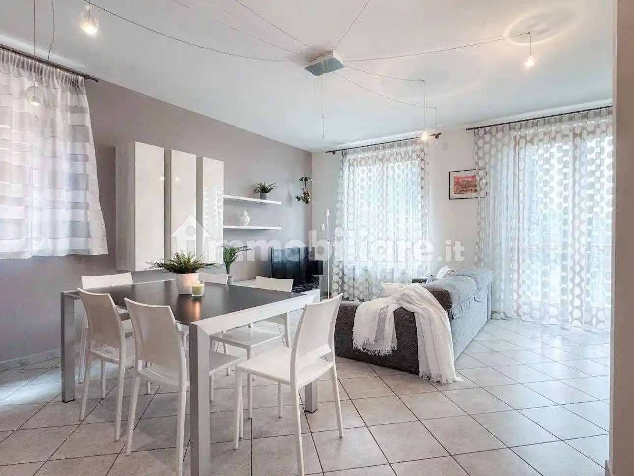 Appartamento in vendita a Monteroni d'Arbia