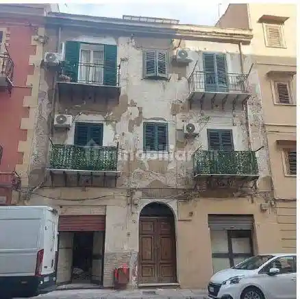 Appartamento in vendita a Palermo
