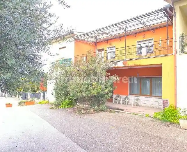 Villa in vendita a Sturno