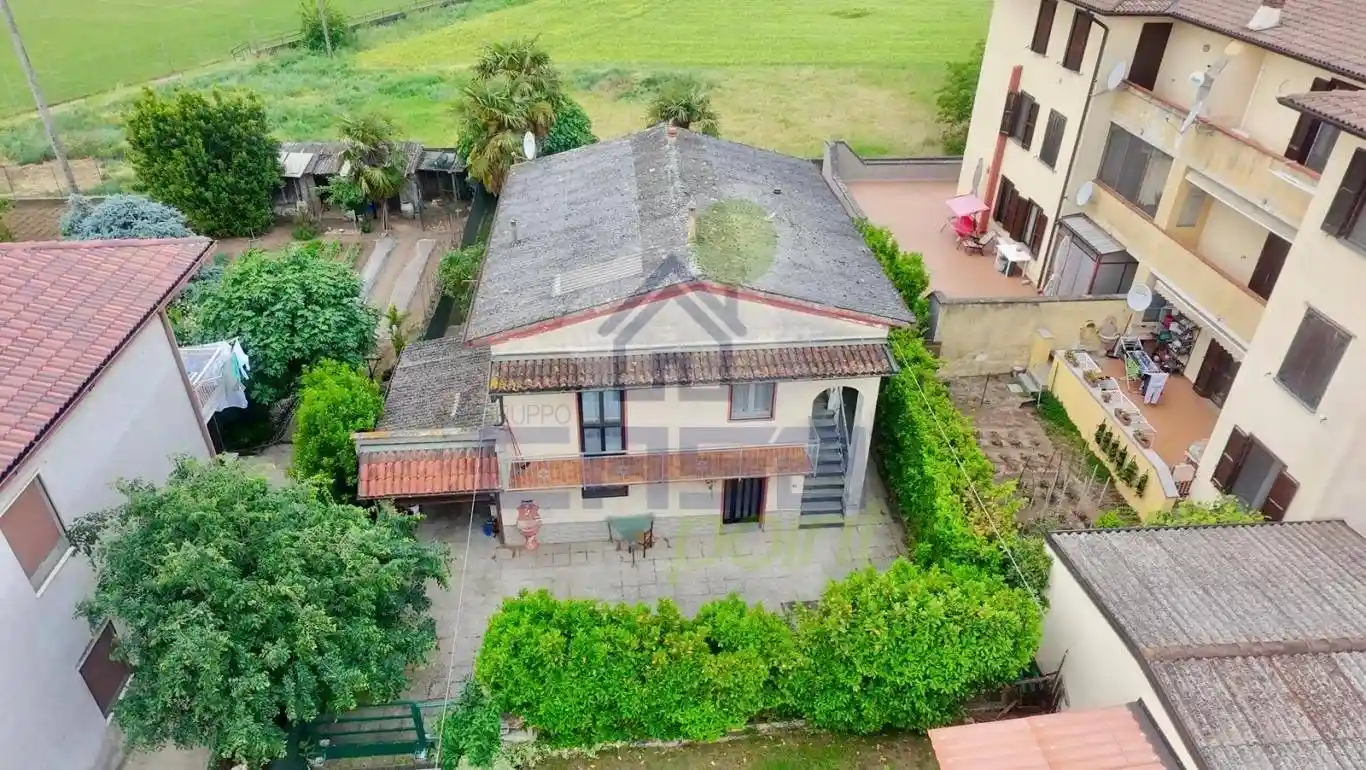 Casa indipendente in vendita a Acquanegra Cremonese