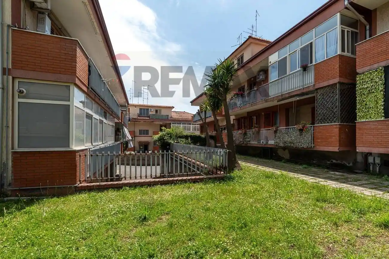 Appartamento in vendita a Aci Sant'Antonio