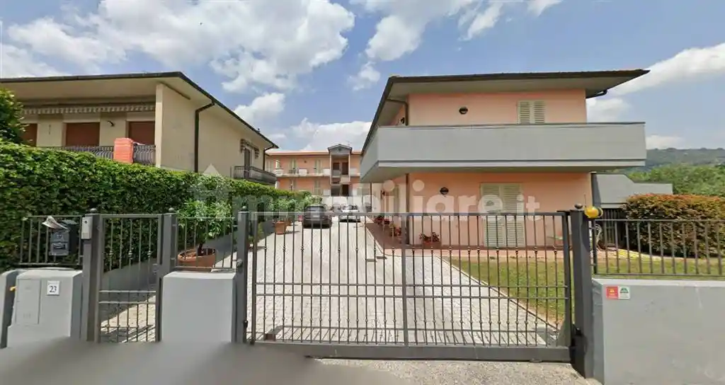 Villa in vendita a Pescia