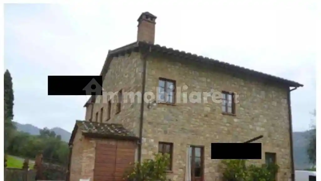 Villa in vendita a Pescia